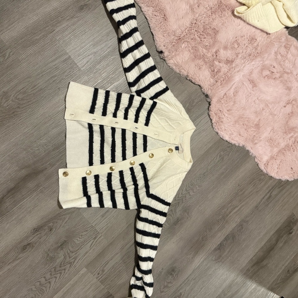 women’s cardigan